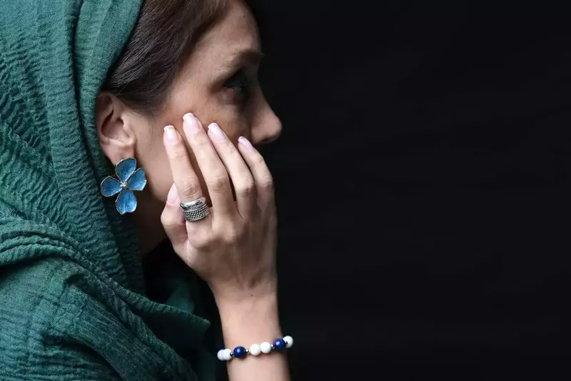 عکاسی طلا و جواهر از محمدحسین خندق آبادی