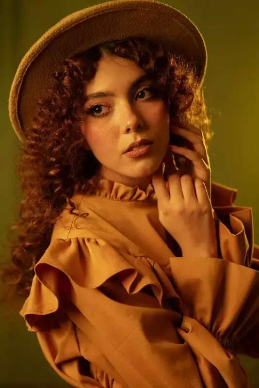 نمونه کار از ناهید نصیری زاده