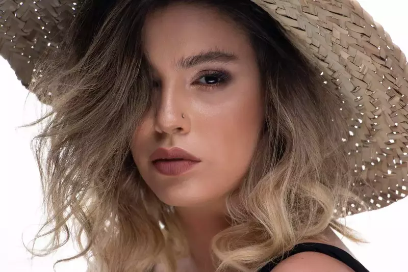 نمونه کار از ناهید نصیری زاده