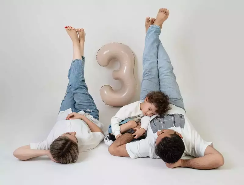 نمونه کار از کتایون ملاحتی