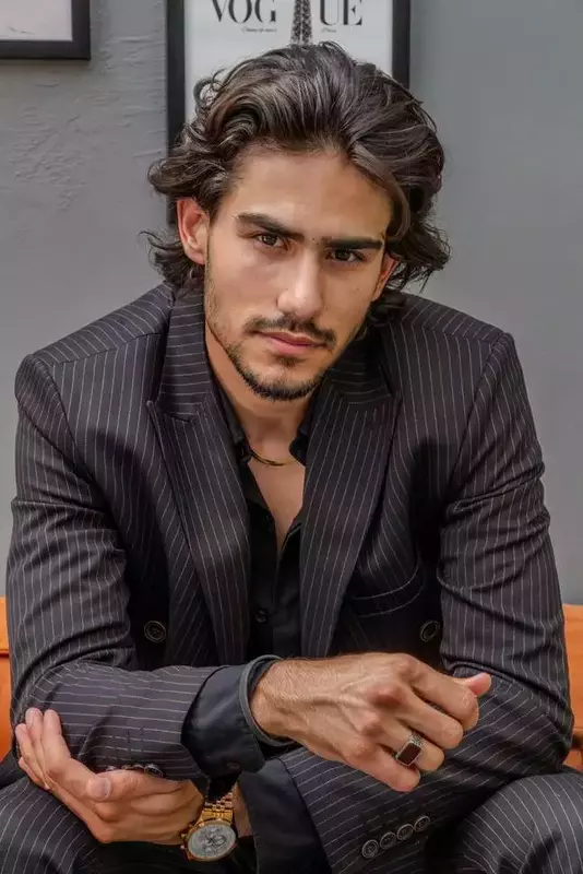 نمونه کار از امیرمهدی واله