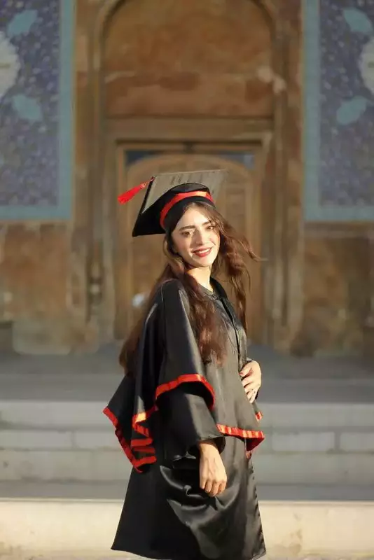 عکاسی فارغ التحصیلی از سارا شفیعیه