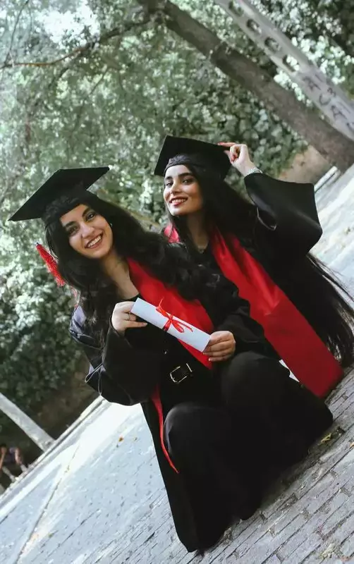 نمونه کار از زهرا نیکوبنیادراد