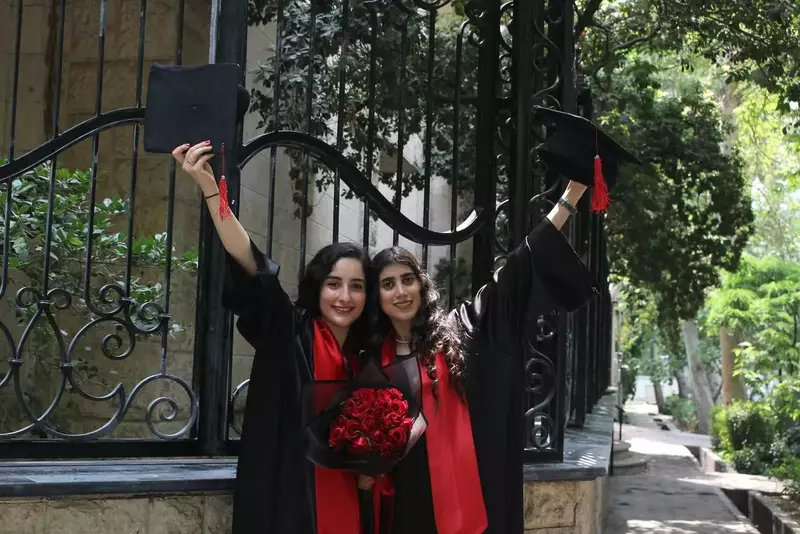 نمونه کار از زهرا نیکوبنیادراد