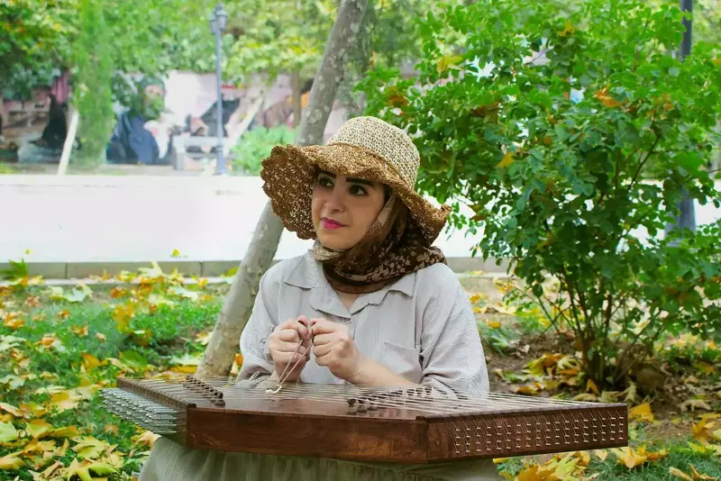 نمونه کار از زهرا نیکوبنیادراد