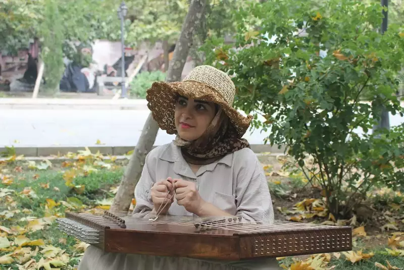 نمونه کار از زهرا نیکوبنیادراد