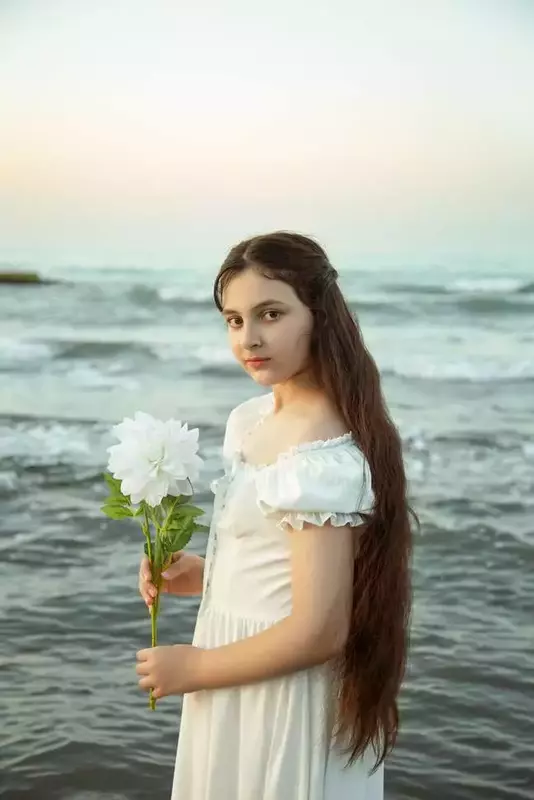نمونه کار از زهره شیری