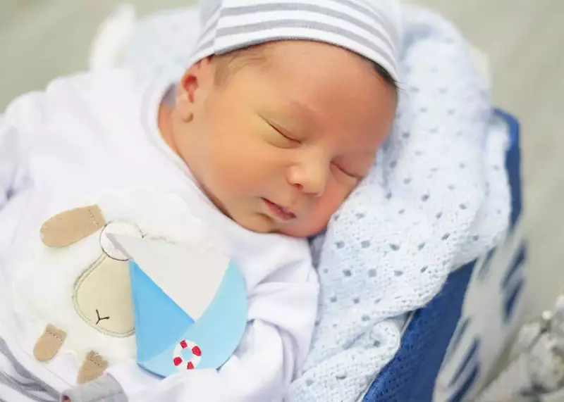 عکاسی نوزاد از مائده رهبر