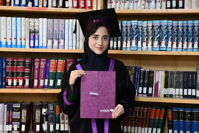 عکاسی فارغ التحصیلی از مریم کریمیان