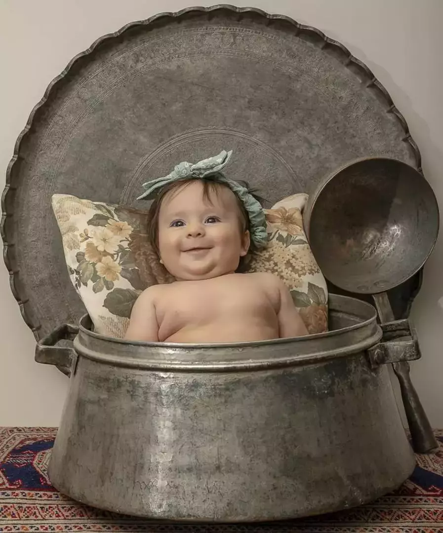 نمونه کار عکاسی نوزاد توسط عسگری که در تاریخ 1399-08-18 ** یک‌شنبه  **  ساعت 10:23PM بارگذاری شده است.