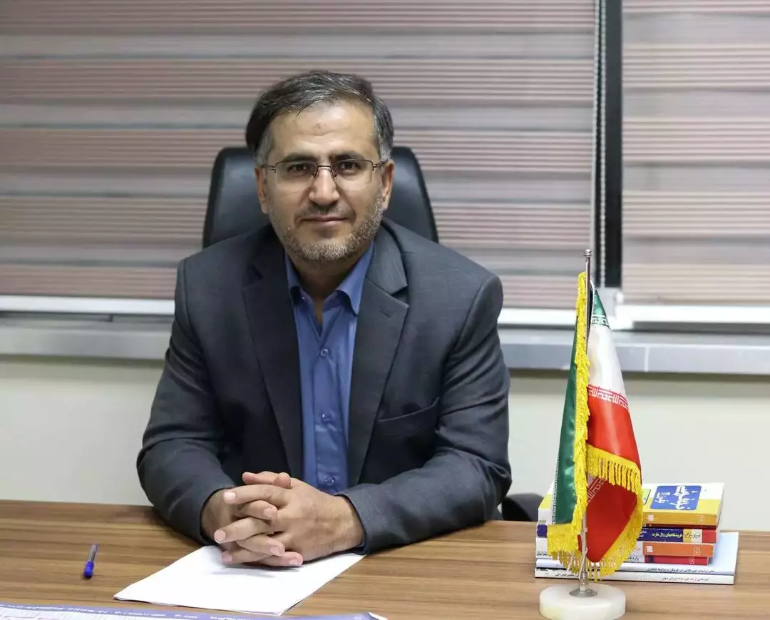 نمونه کار عکاسی پرتره سازمانی توسط فیض اللهی  که در تاریخ 1399-10-12 ** جمعه  **  ساعت 02:35AM بارگذاری شده است.