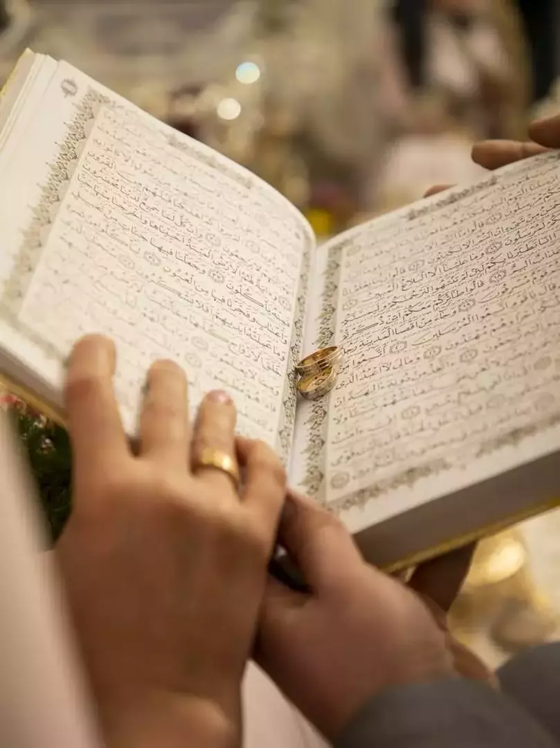 نمونه کار از ریحانه, عسگری