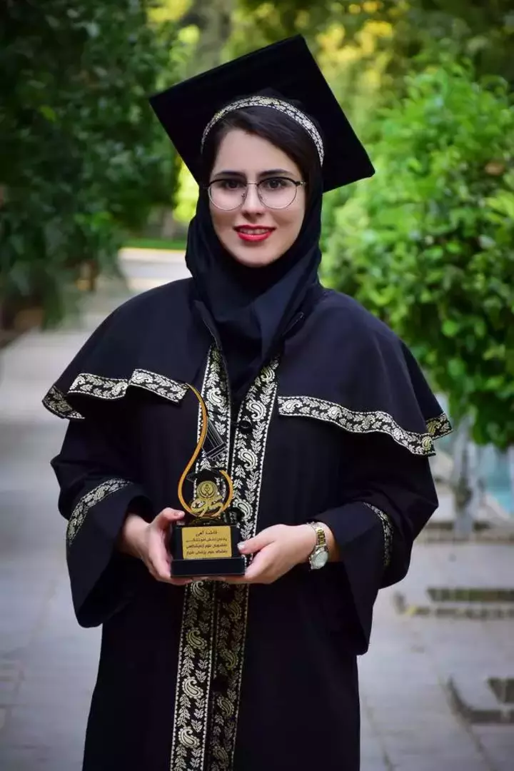 عکاسی فارغ التحصیلی از فائزه ریاض منتظر