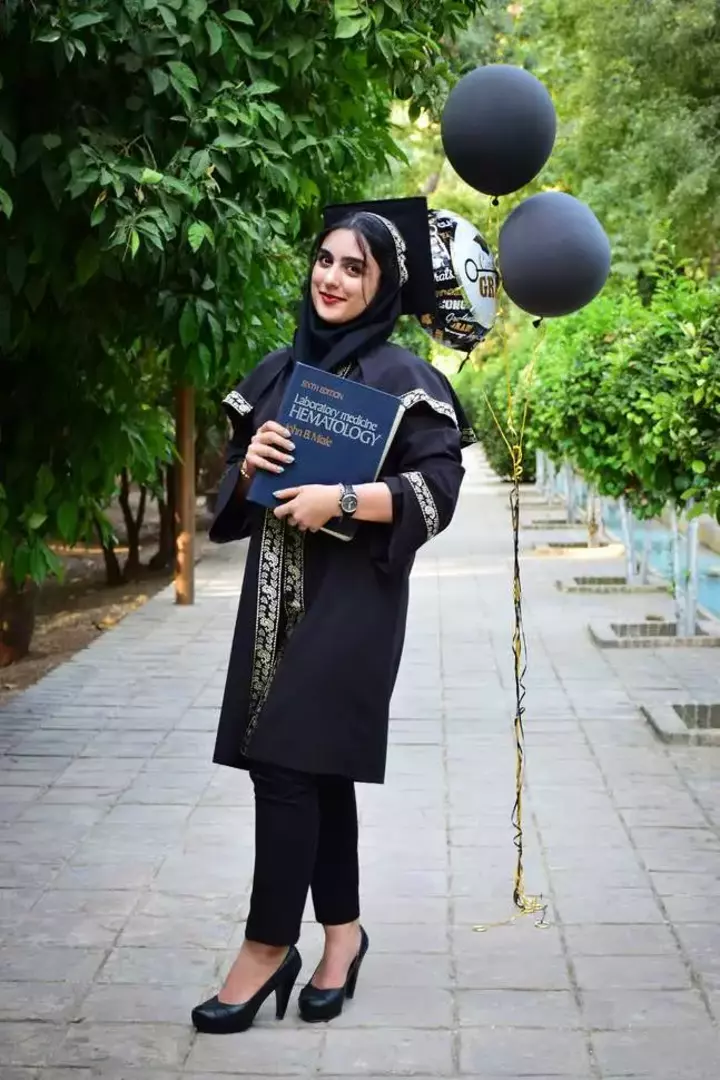 عکاسی فارغ التحصیلی از فائزه ریاض منتظر