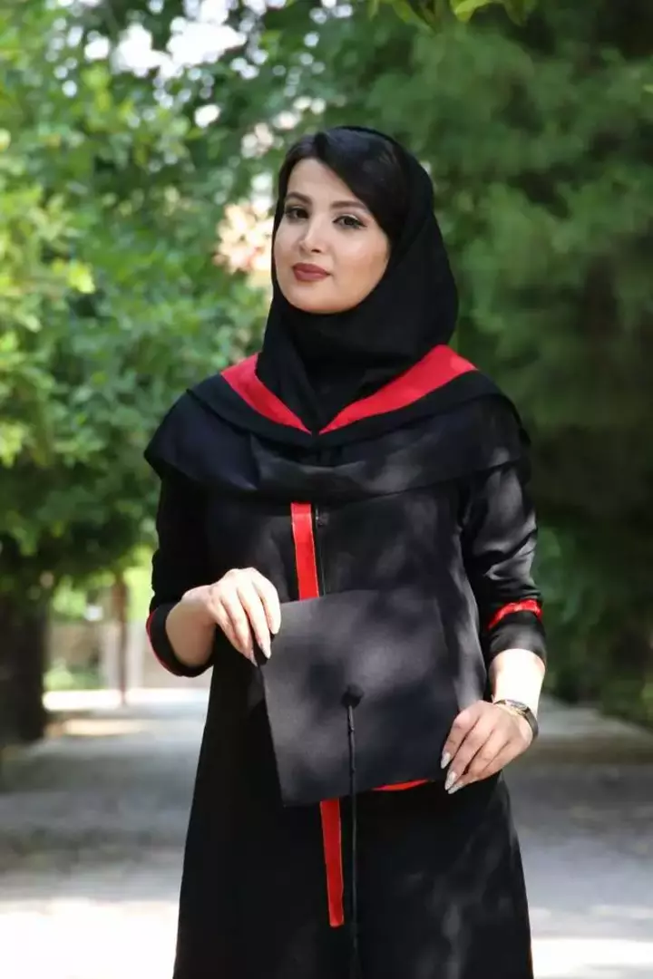 عکاسی فارغ التحصیلی از فائزه ریاض منتظر