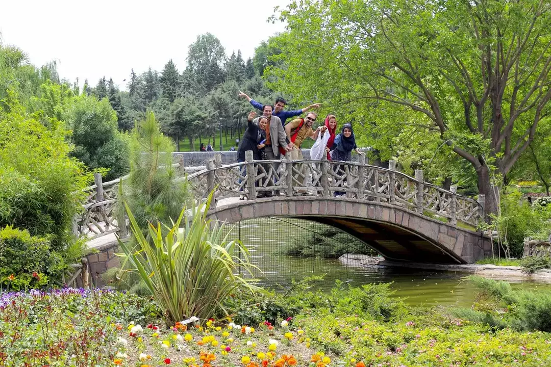 عکاسی خانوادگی از غزال, باقری
