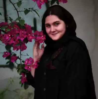 عکس پروفایل خانم مرادی