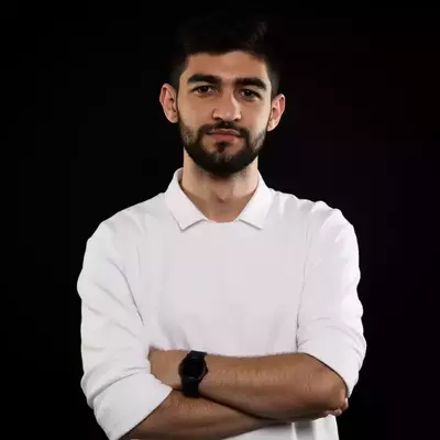 عکس پروفایل آقای زواریان