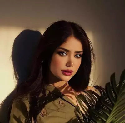 عکس پروفایل خانم شیخی