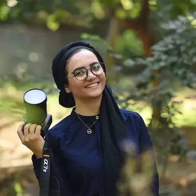 عکس پروفایل خانم بزم بر
