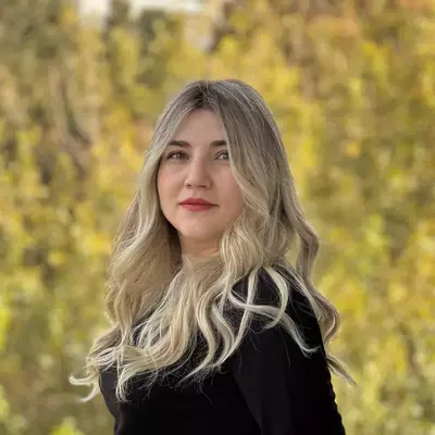 عکس پروفایل خانم عیوضی