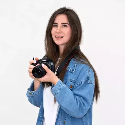 عکس پروفایل خانم حدادیان