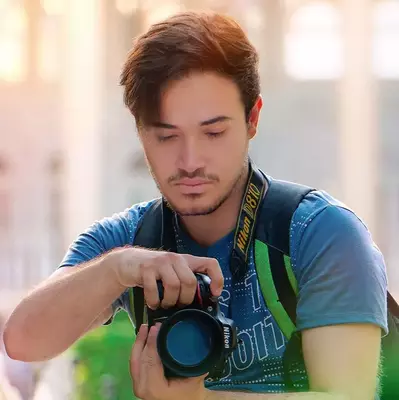 عکس پروفایل آقای خادمی