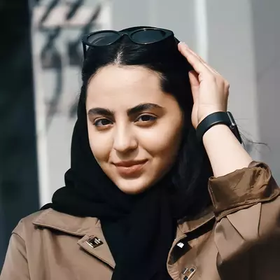 عکس پروفایل عاطفه آجرلو