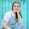 خانم زندیه - متخصص کرج خانم زندیه - متخصص کادرو