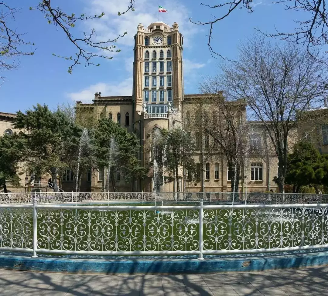 میدان ساعت (تبریز)