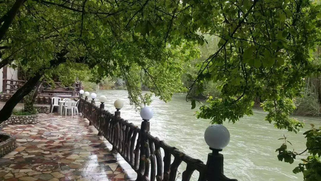 باغ بهادران