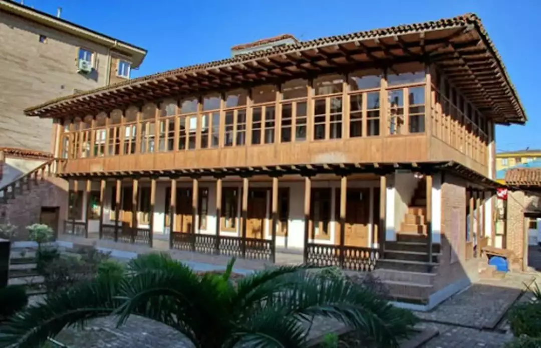 خانه میرزا کوچک خان