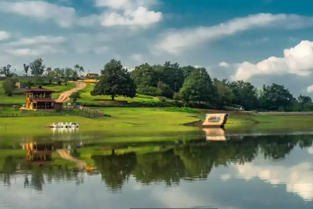  دریاچه سقالکسار