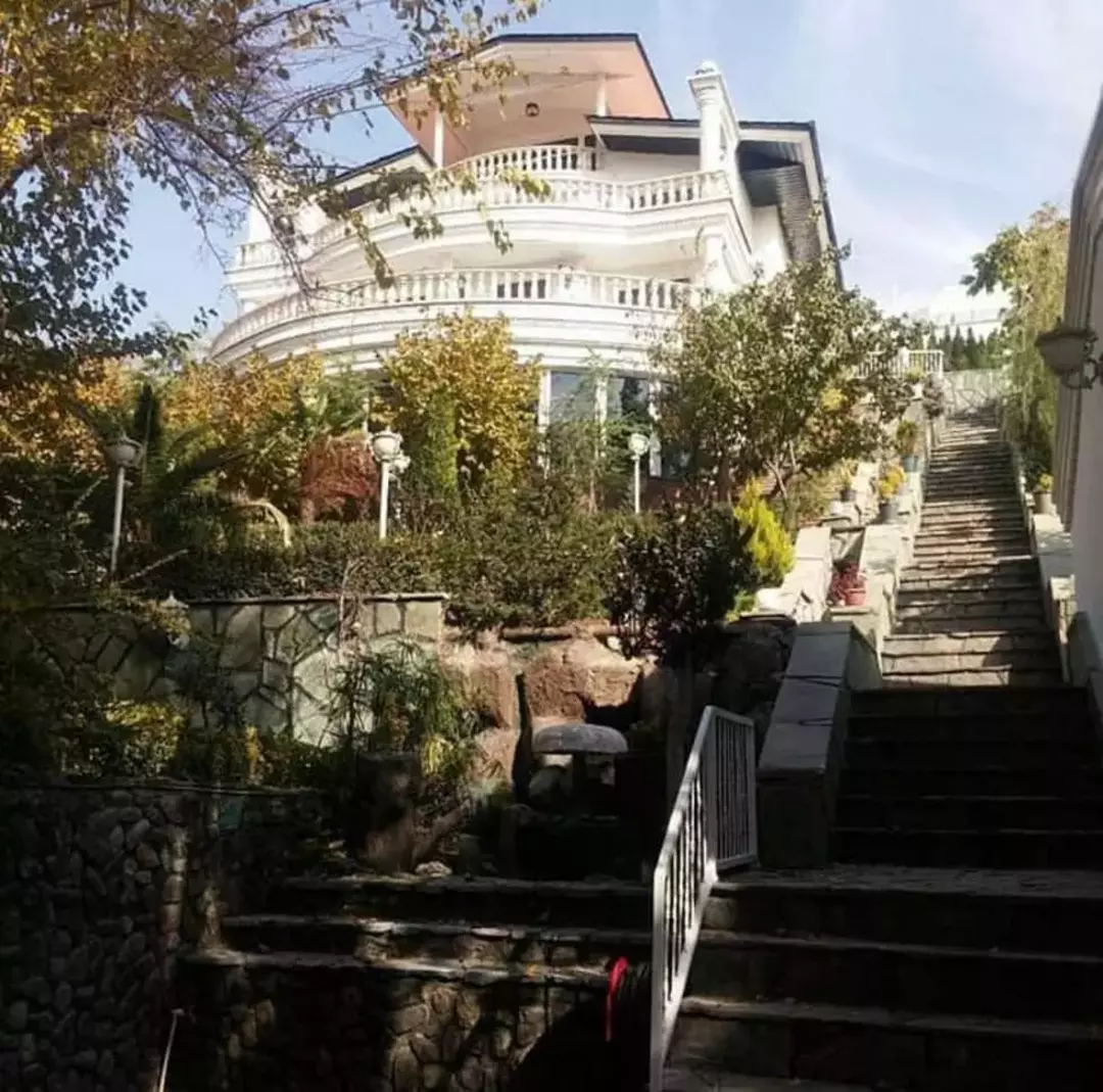 باغ عمارت امپریال