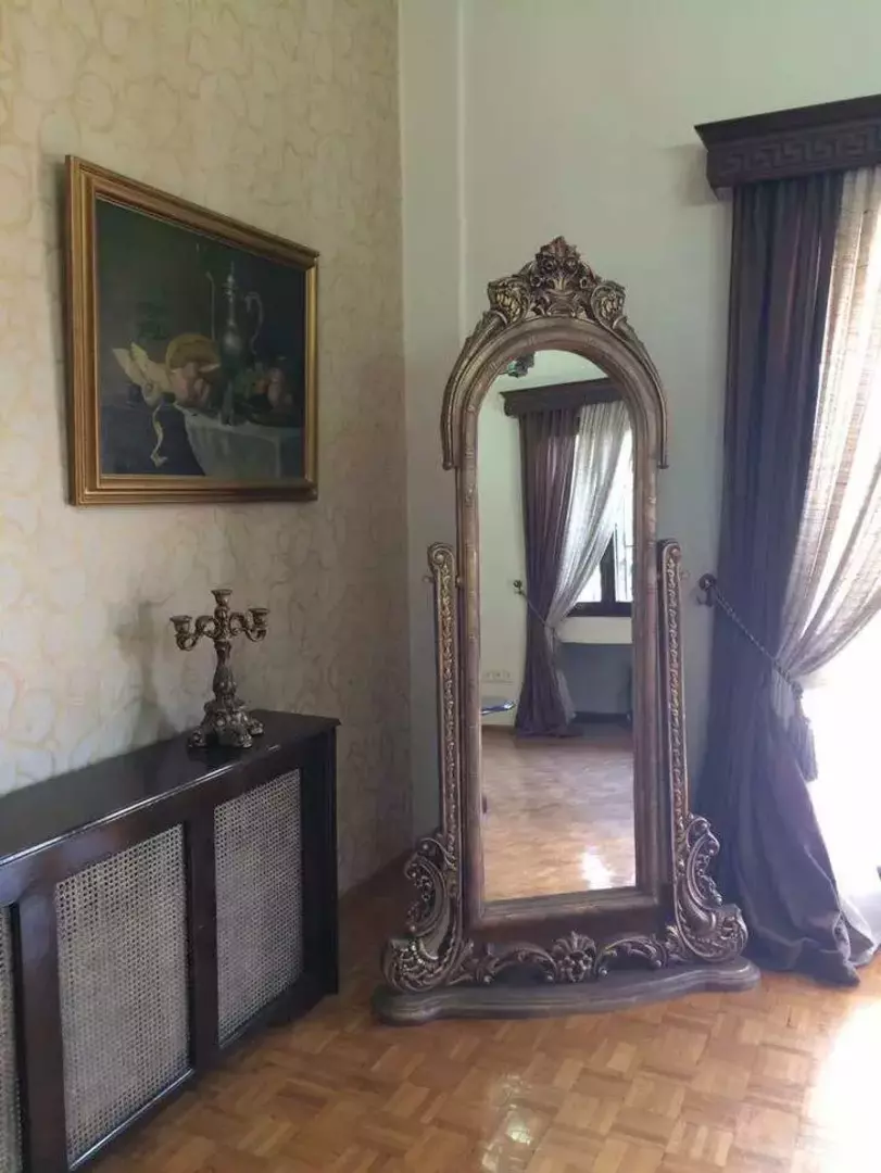 باغ عمارت زرینه