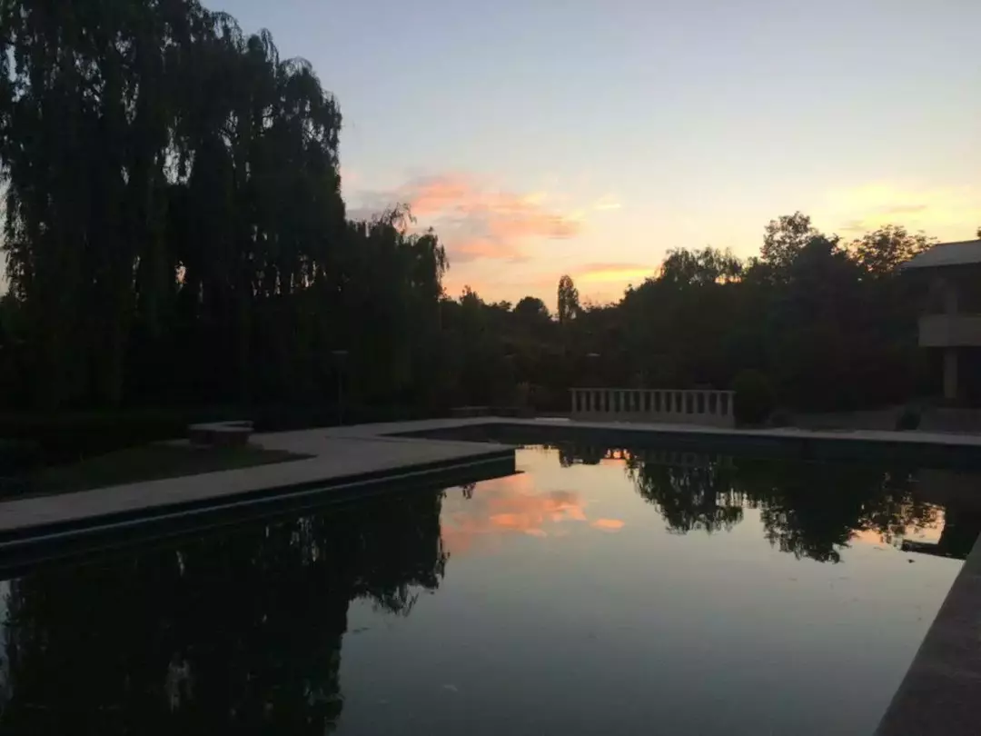 باغ عمارت زرینه