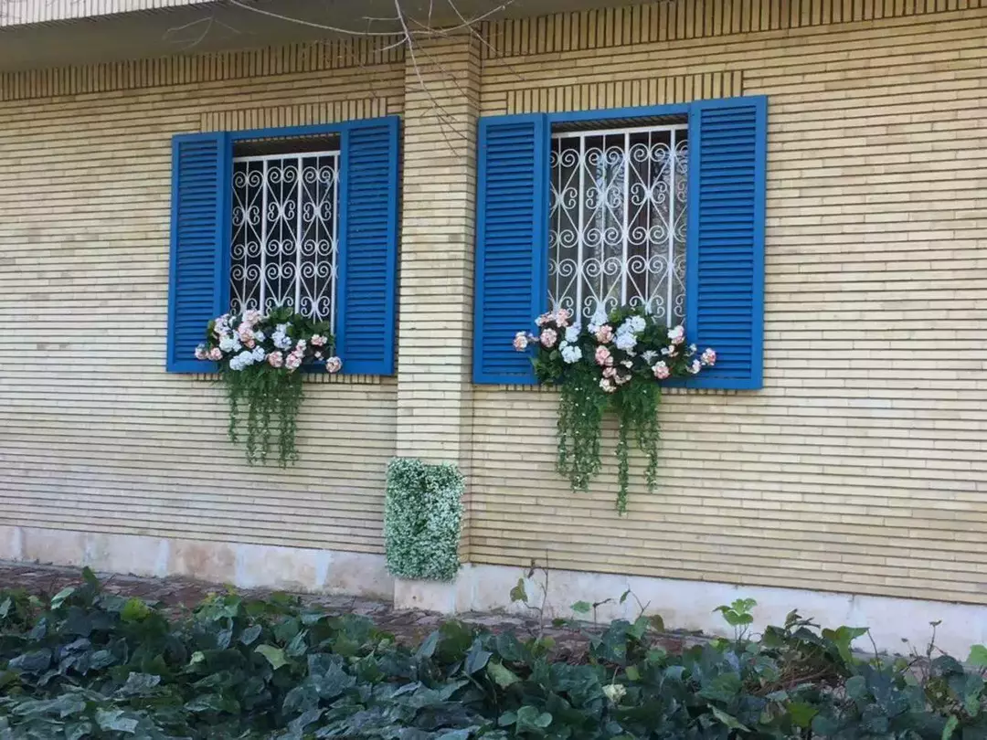 باغ عمارت زرینه