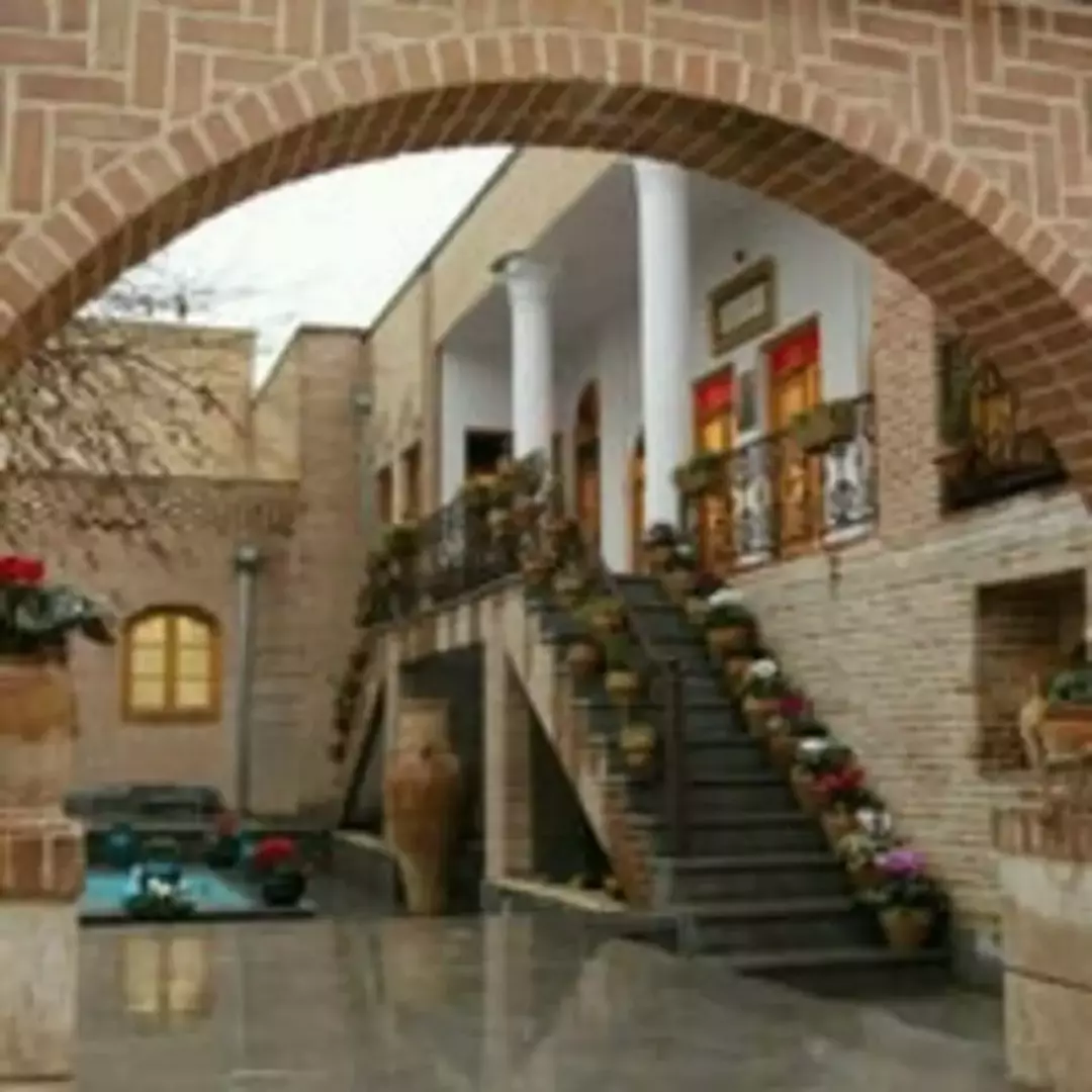 خانه دبیرالملک