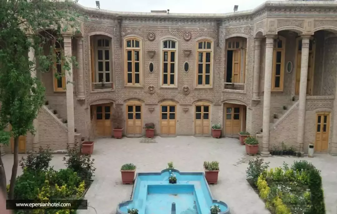 خانه توکلی