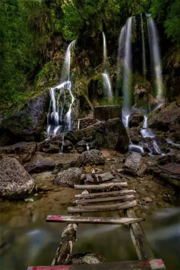 روستای اخلمد