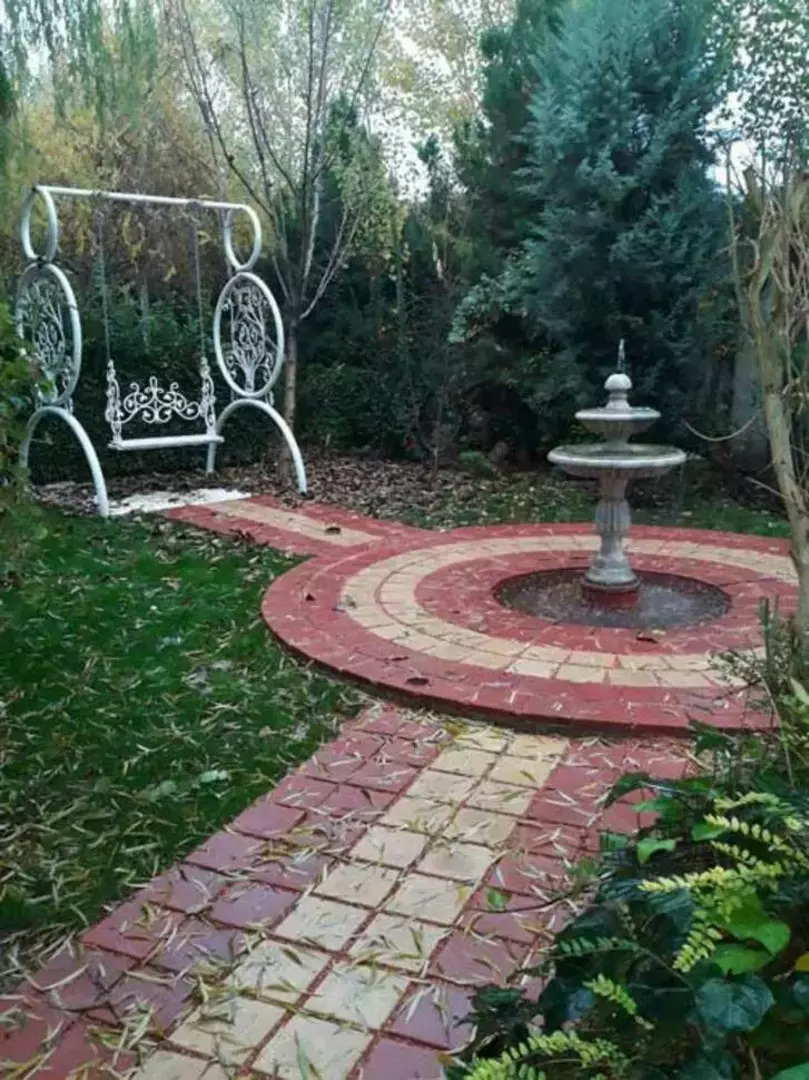 باغ عمارت بهاران 