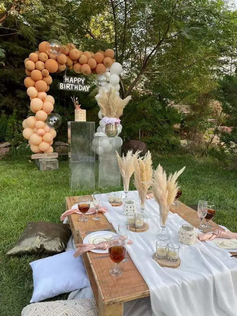 باغ عمارت کاج