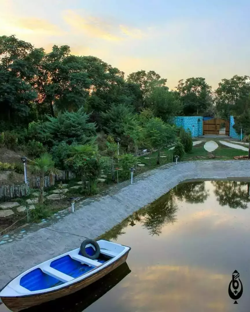 باغ عمارت کاج