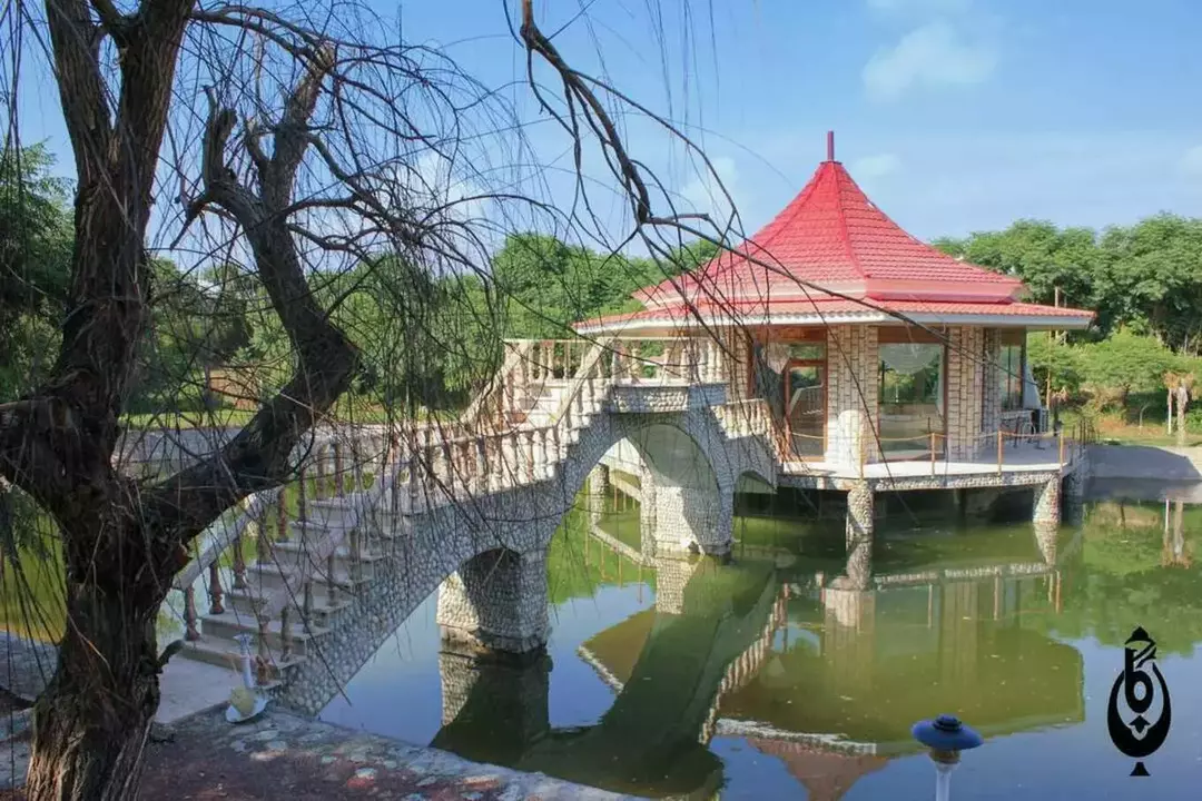 باغ عمارت کاج