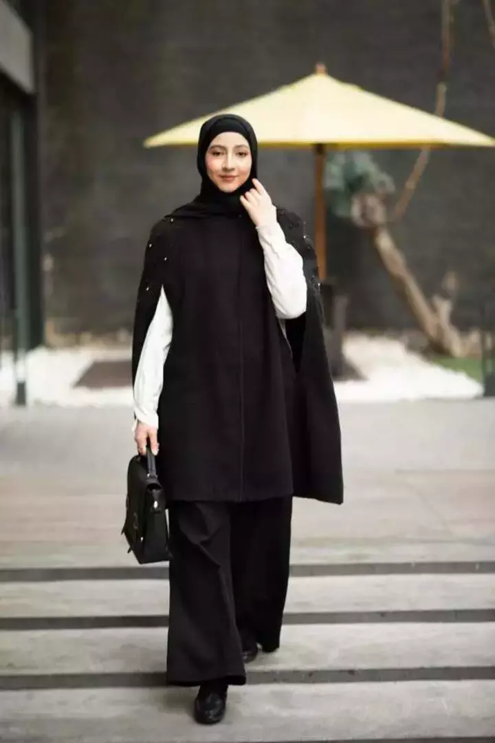 کافه بلک برز(فضای بیرونی کافه)