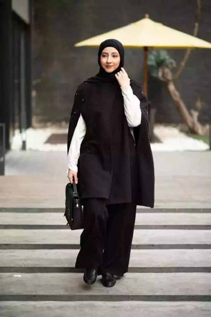 کافه بلک برز(فضای بیرونی کافه)