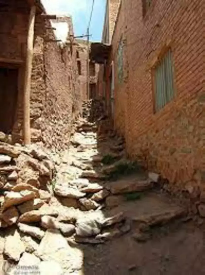 روستای آبیانه