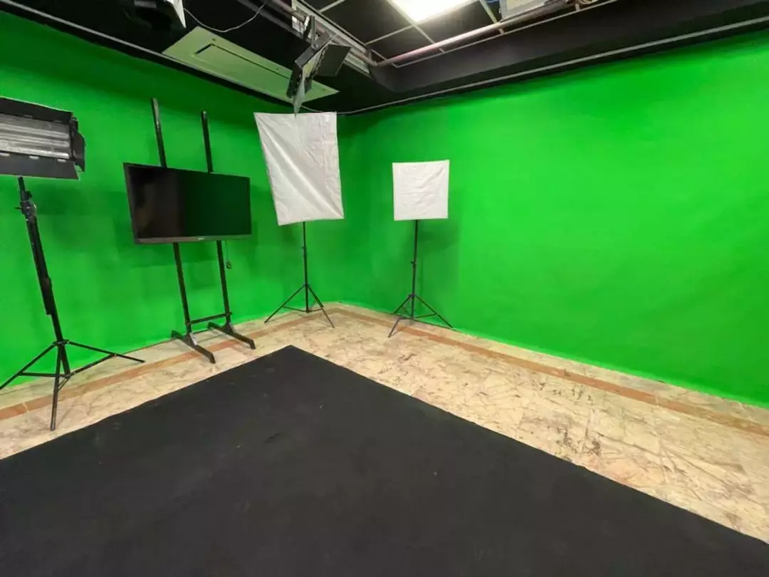 استودیو همارا