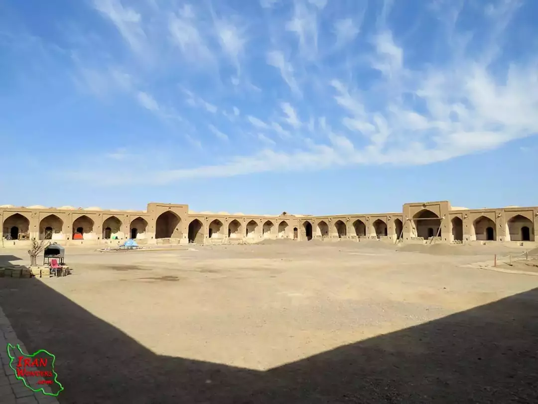 کاروان سرای دیرگچین