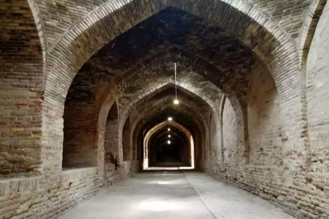 کاروان سرای دیرگچین